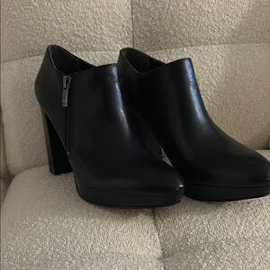 Elegant Black Women's Ankle Boots